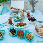 Alura Hotel