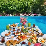 Hotel Alura Alacati