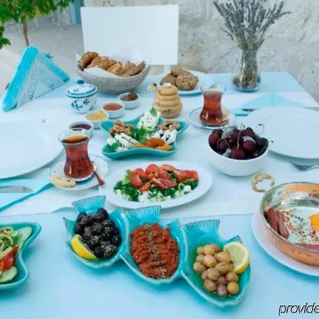 Alura Hotel