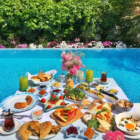 Hotel Alura Alacati
