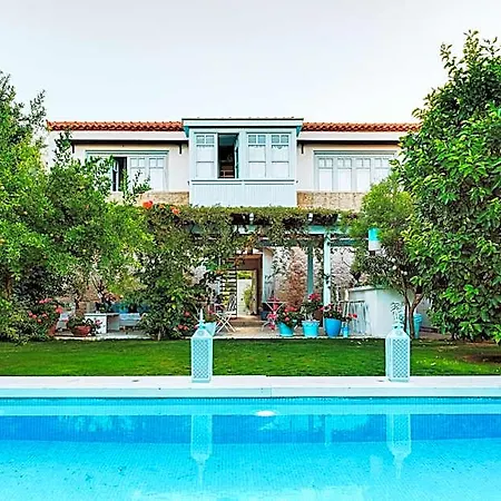 Alura Alaçatı