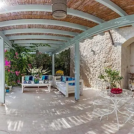 Hotel Alura 3*