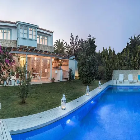 Alura 3*
