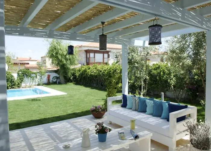 Alura Hotel